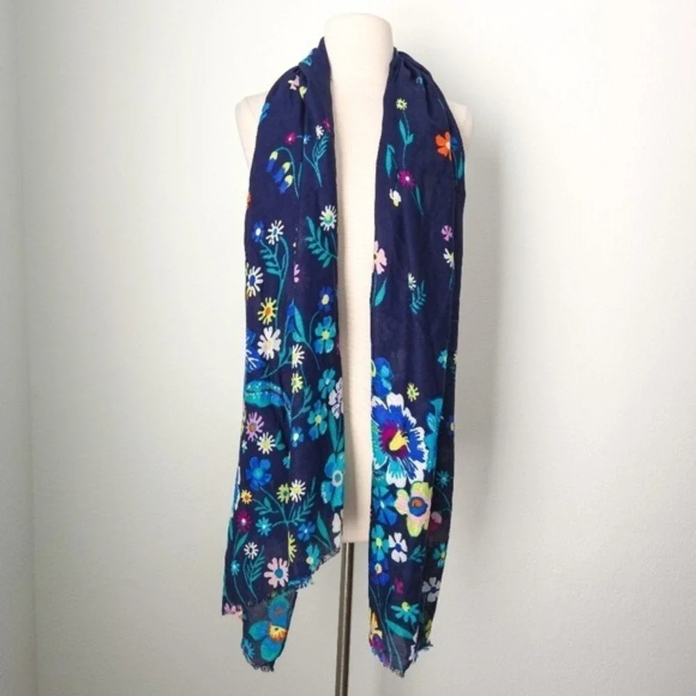 Vera Bradley Blue Floral Moonlight Garden Fringe Scarf & Petite Paisley Socks